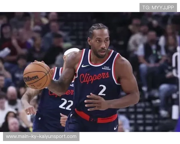 东道主快船球星伦纳德落选，全明星替补席位竞争激烈引发球迷不满